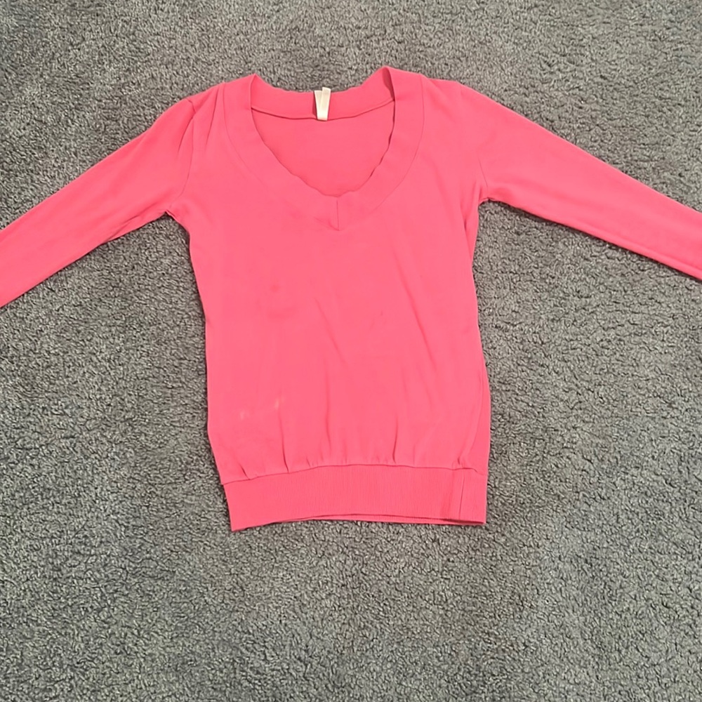 Sweater top BUY NOW! donating to goodwill soon, need to clear out